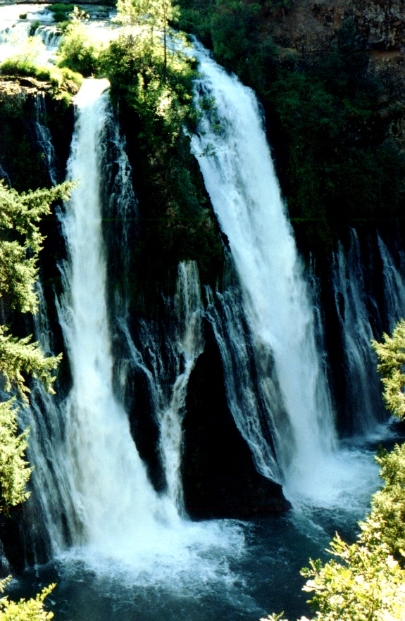 Mc Arthur-Burney Falls 3