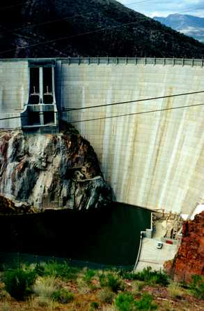 Theodor Roosevelt Dam 2
