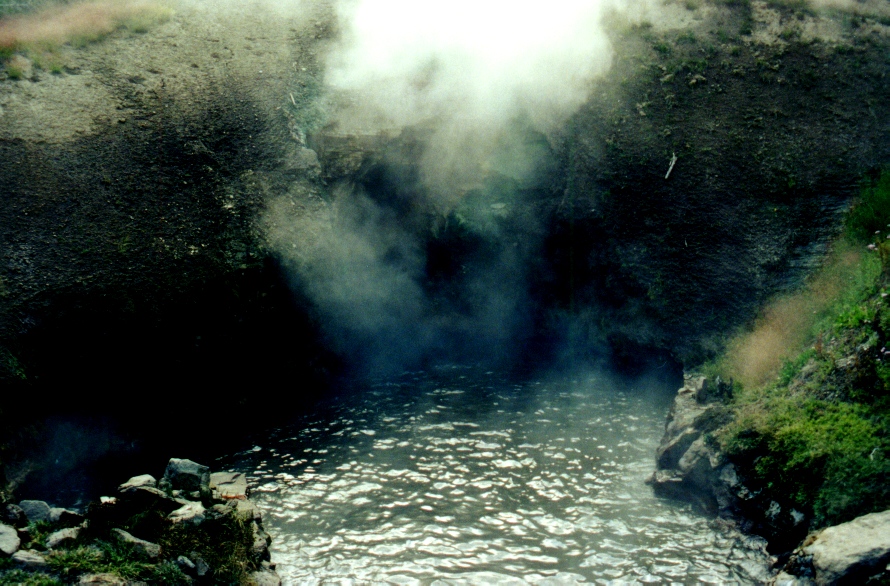 Fountain Paint Pot 4